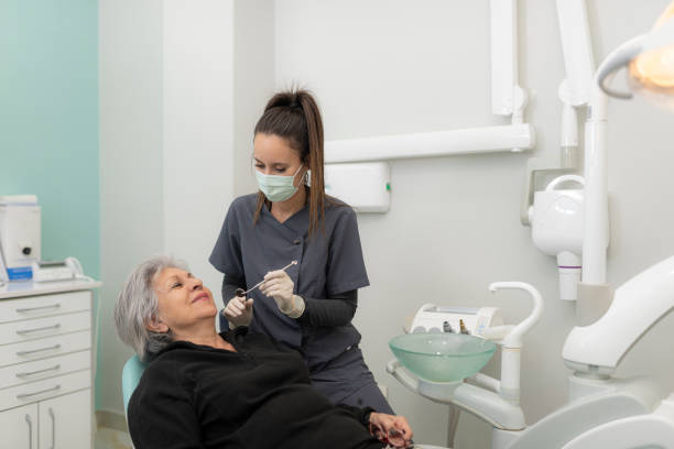 Best Cracked Tooth Emergency Dentist  in Laurinburg, NC